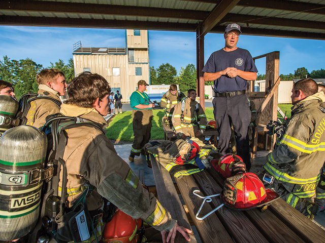 South-Lynches-Fire-Training-Capt-James-Epps.jpg