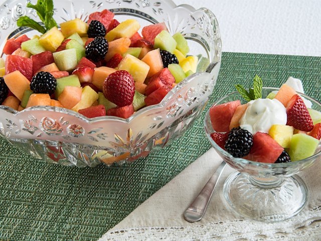 Fruit-salad-mint-yogurt_by Karen Hermann.png