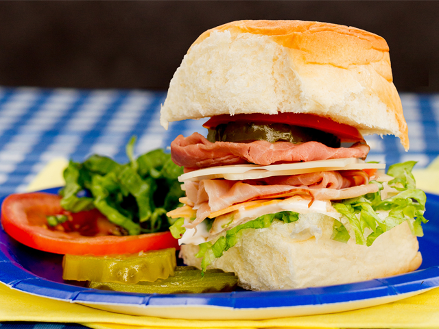 Recipe-0718-ColdCutSliders-7448-by-Gina-Moore.png