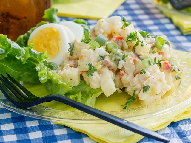Recipe-0718-Potato-Salad-7547-by-Gina-Moore.png