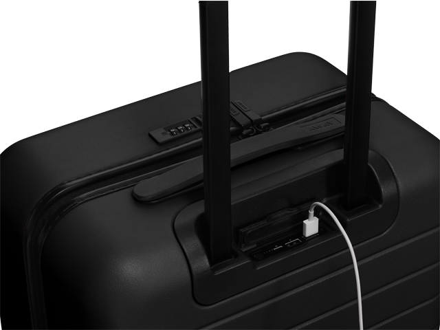 Away_Carry-On_Black_7 2.png