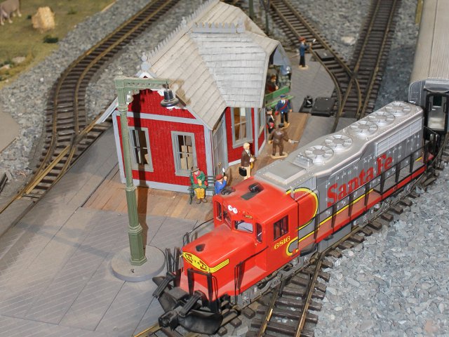 Model-Trains-Station-Closeup-1.png