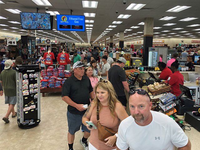 Buc-ees-Summer-Sunday-Afternoon.png