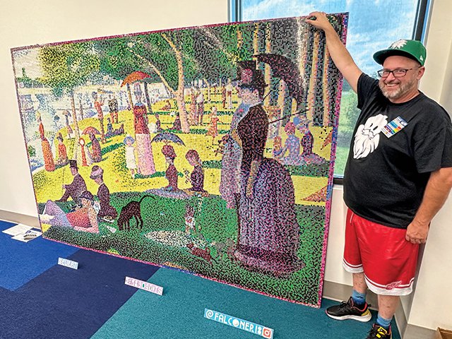 Lego-Dots-Recreation-Seurat-Painting-Matthew-Gunning-Simpsonville-Event-Keith-Phillips.png