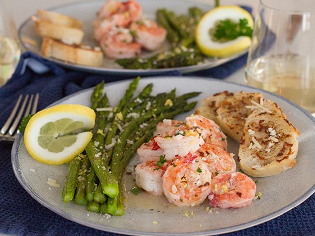 Garlicky Shrimp Scampi with Roasted Asparagus.png