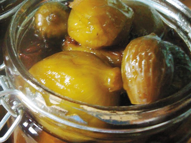 Judy's pickled figs